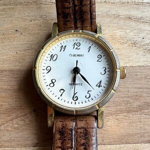 Claremont ladies brown speidel leather strap dress watch NEW BATTERY